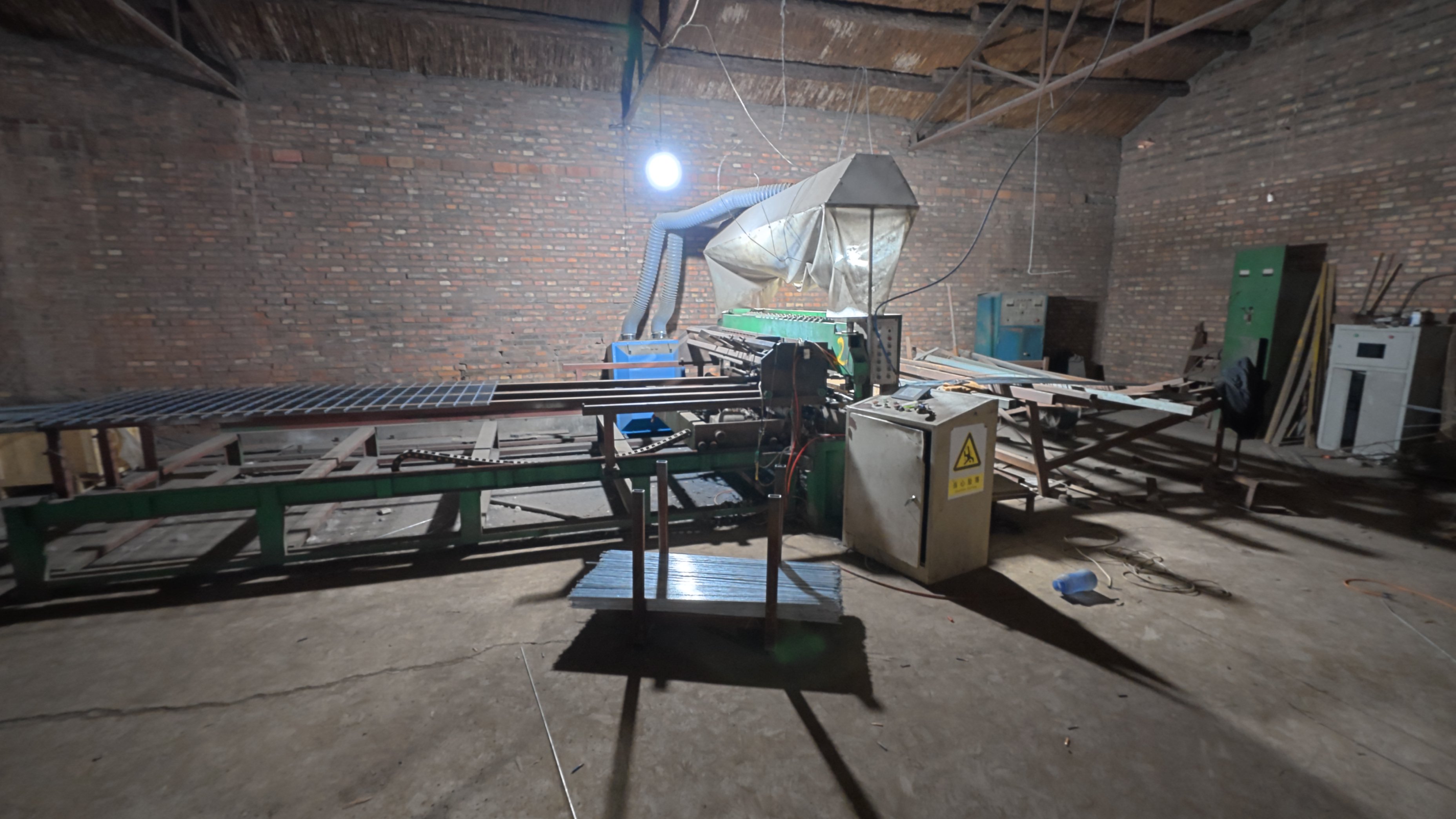 HanDe heritage wire mesh production workshop