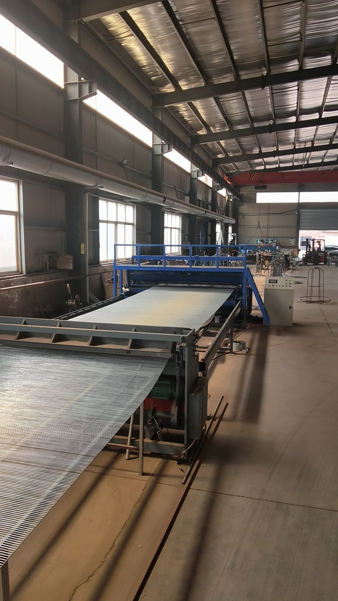 HanDe welded security mesh production workshop